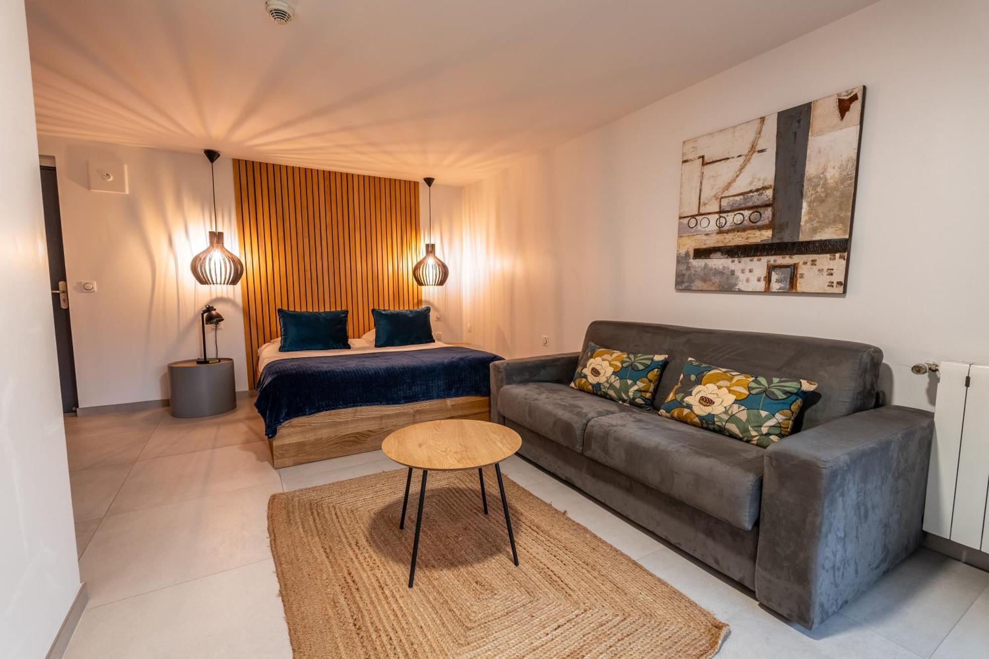 Hotel Quai Des Pontis Коньяк Экстерьер фото