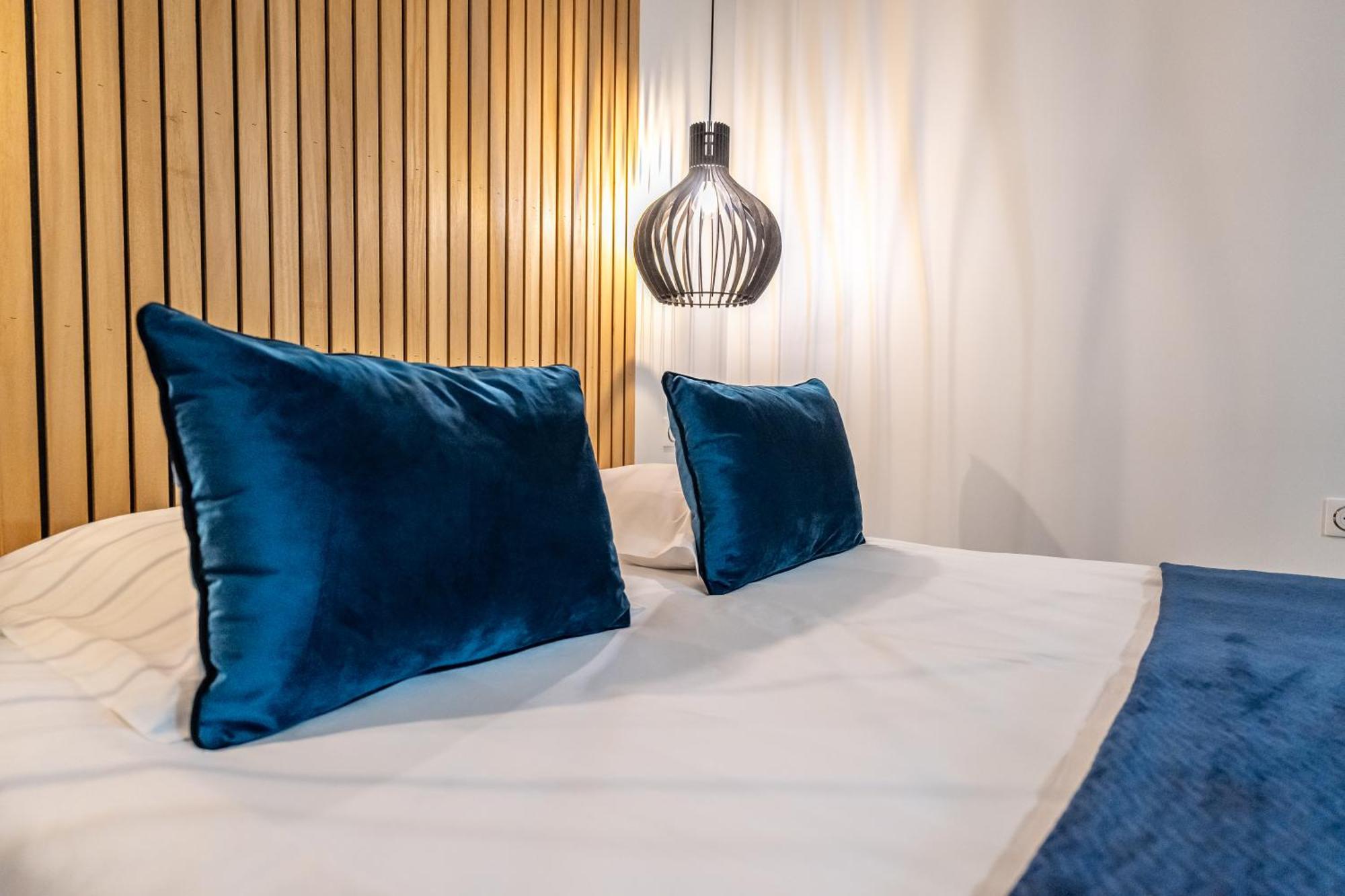 Hotel Quai Des Pontis Коньяк Экстерьер фото