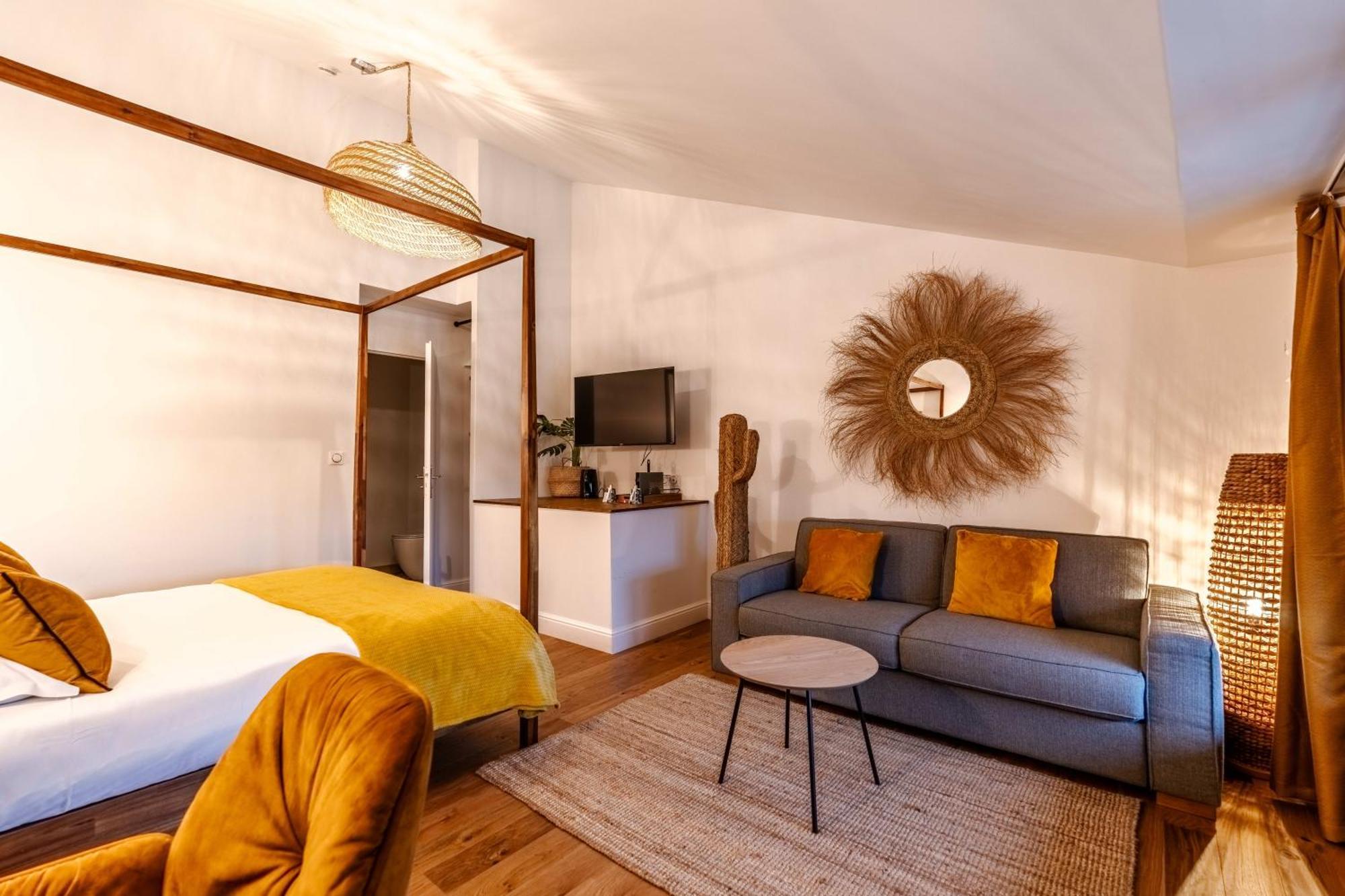 Hotel Quai Des Pontis Коньяк Экстерьер фото