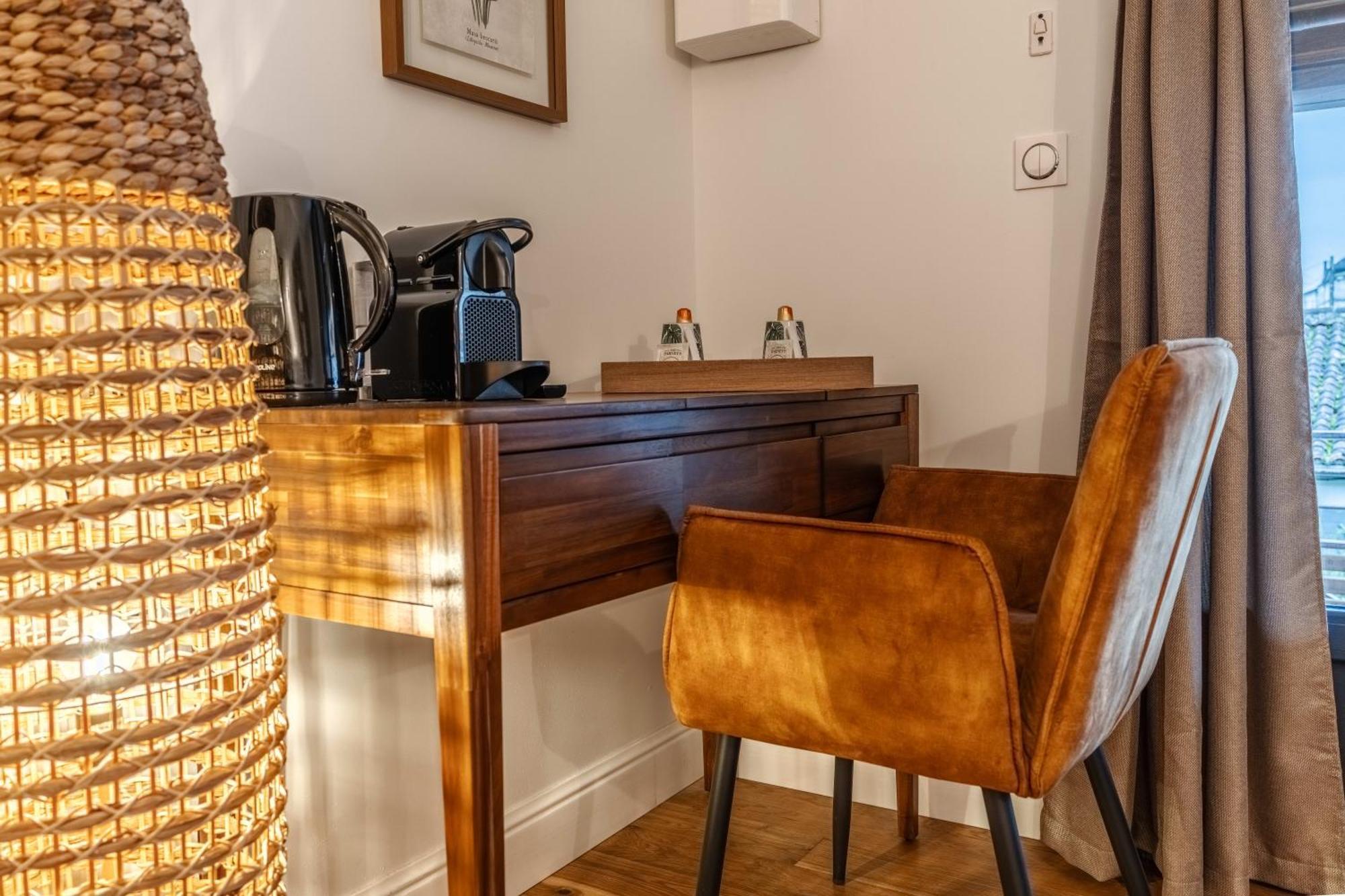 Hotel Quai Des Pontis Коньяк Экстерьер фото