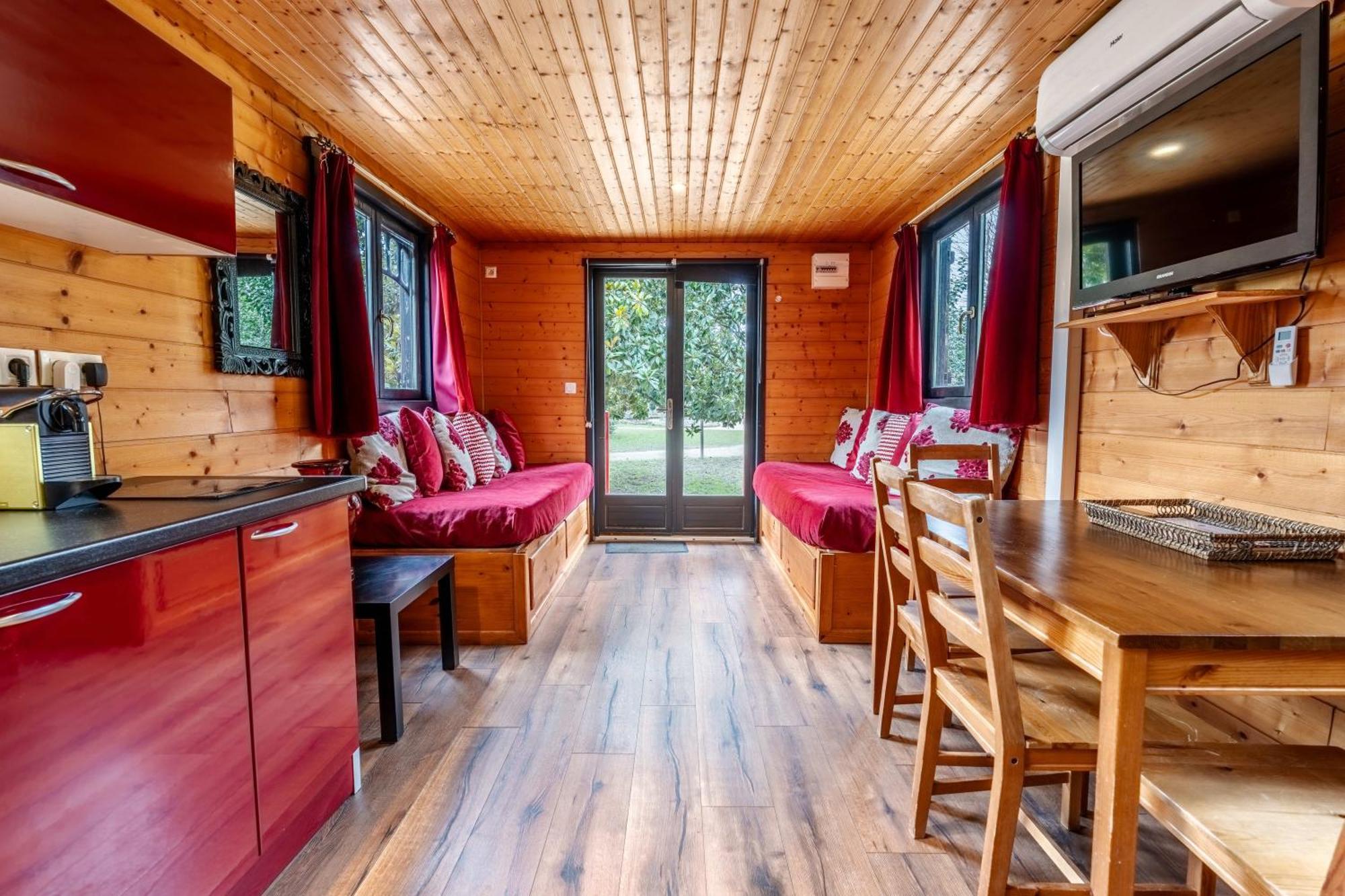 Hotel Quai Des Pontis Коньяк Экстерьер фото