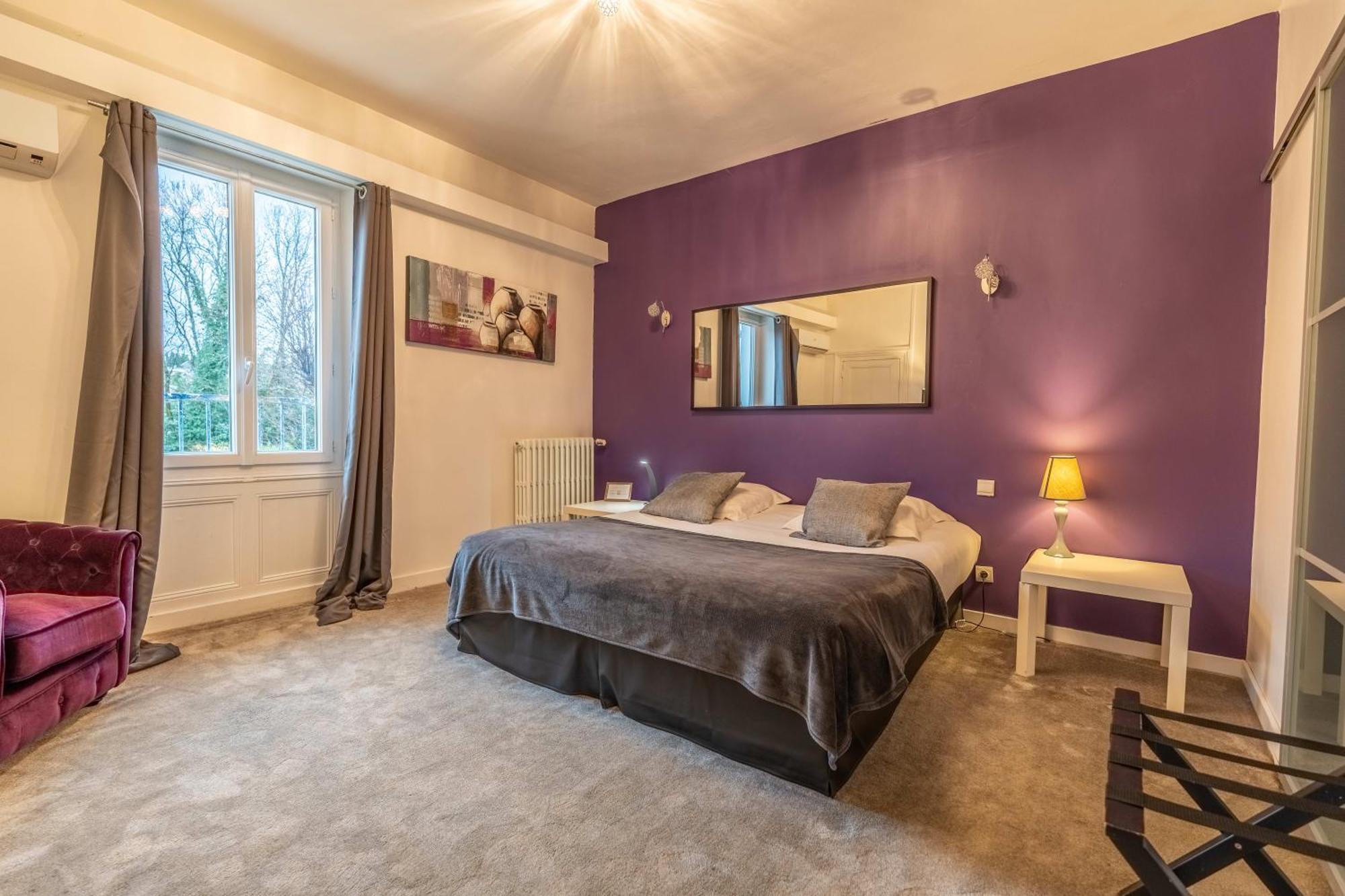 Hotel Quai Des Pontis Коньяк Экстерьер фото